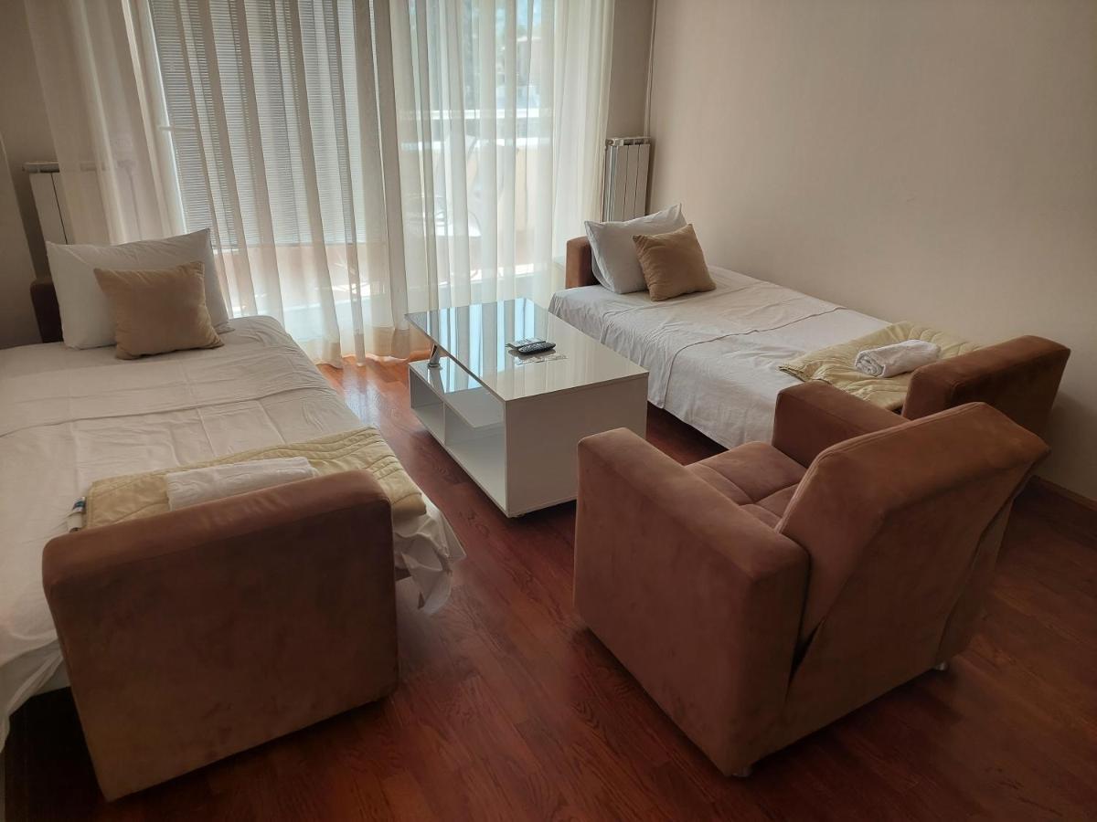 Exclusive Apartments With Lake View أوهغيد المظهر الخارجي الصورة