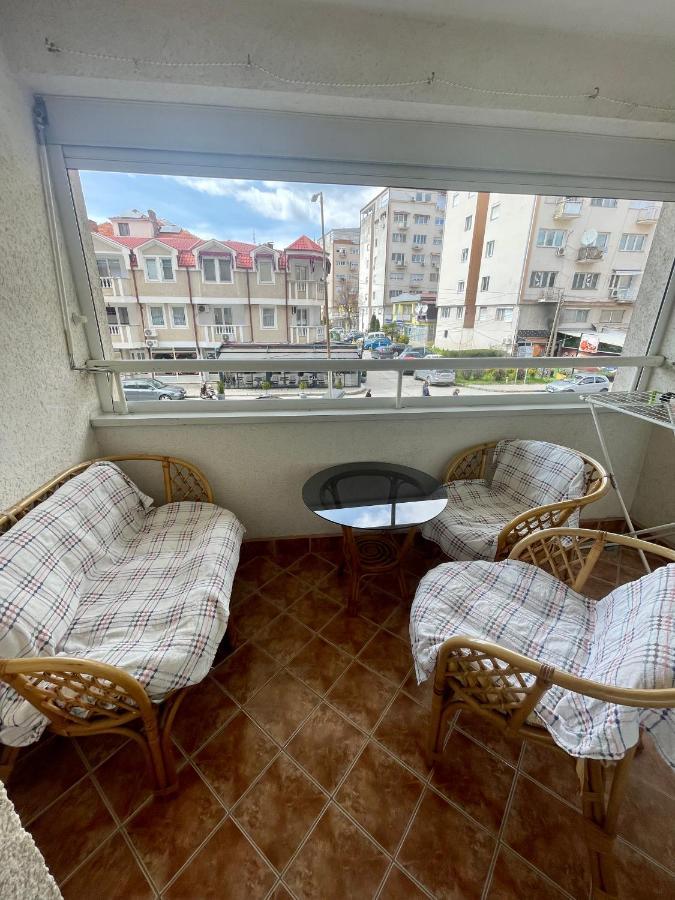 Exclusive Apartments With Lake View أوهغيد المظهر الخارجي الصورة