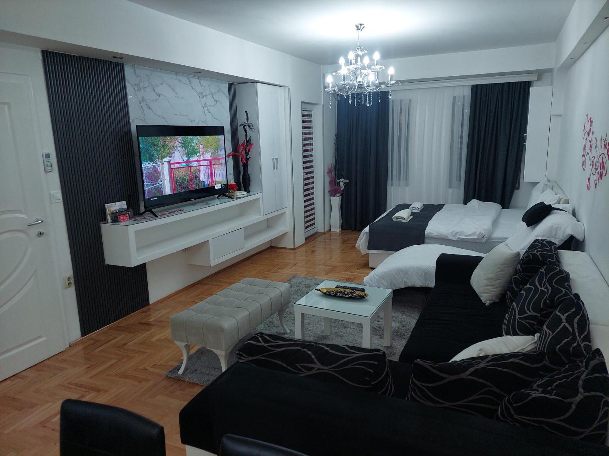 Exclusive Apartments With Lake View أوهغيد المظهر الخارجي الصورة