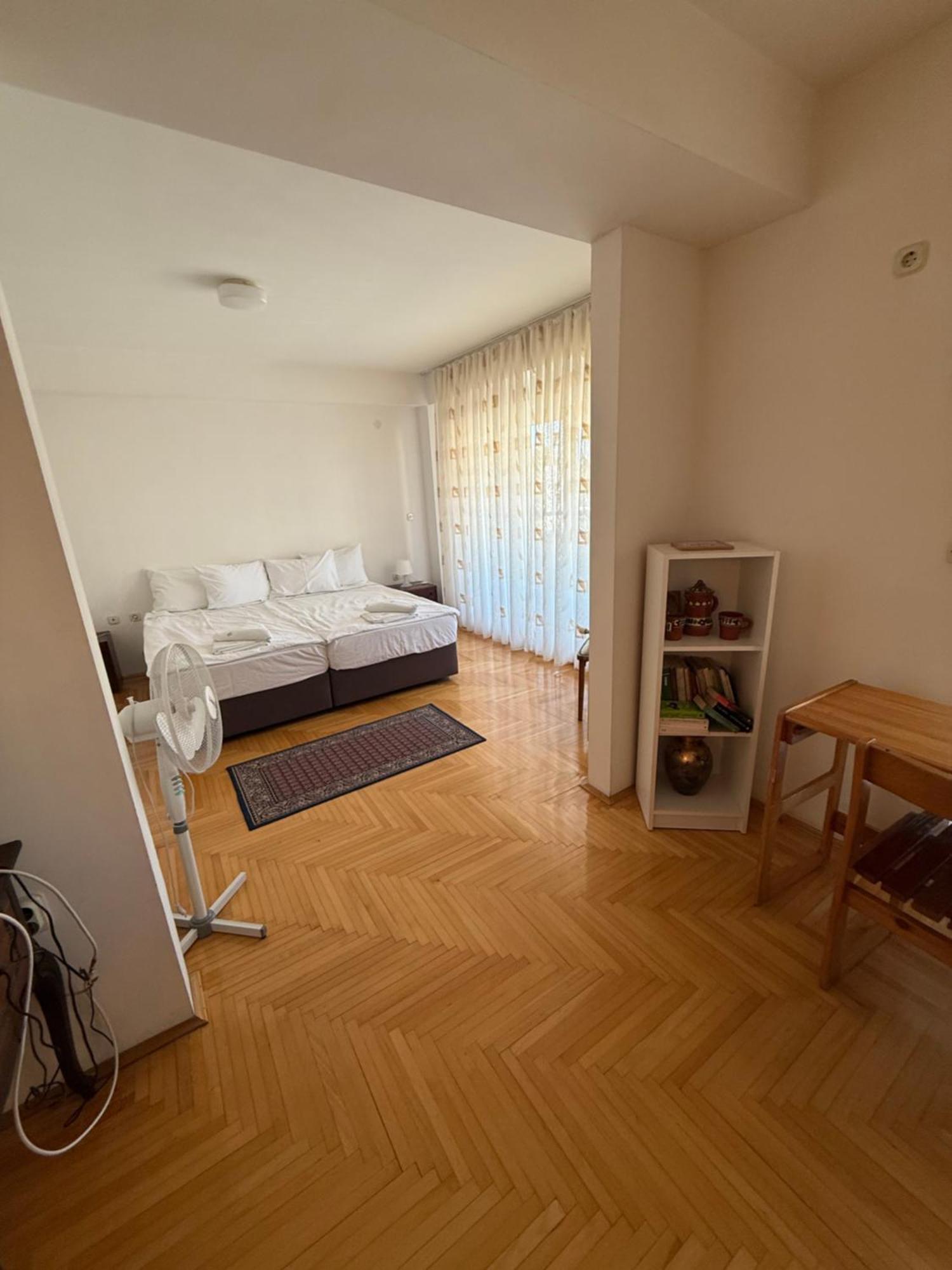 Exclusive Apartments With Lake View أوهغيد المظهر الخارجي الصورة